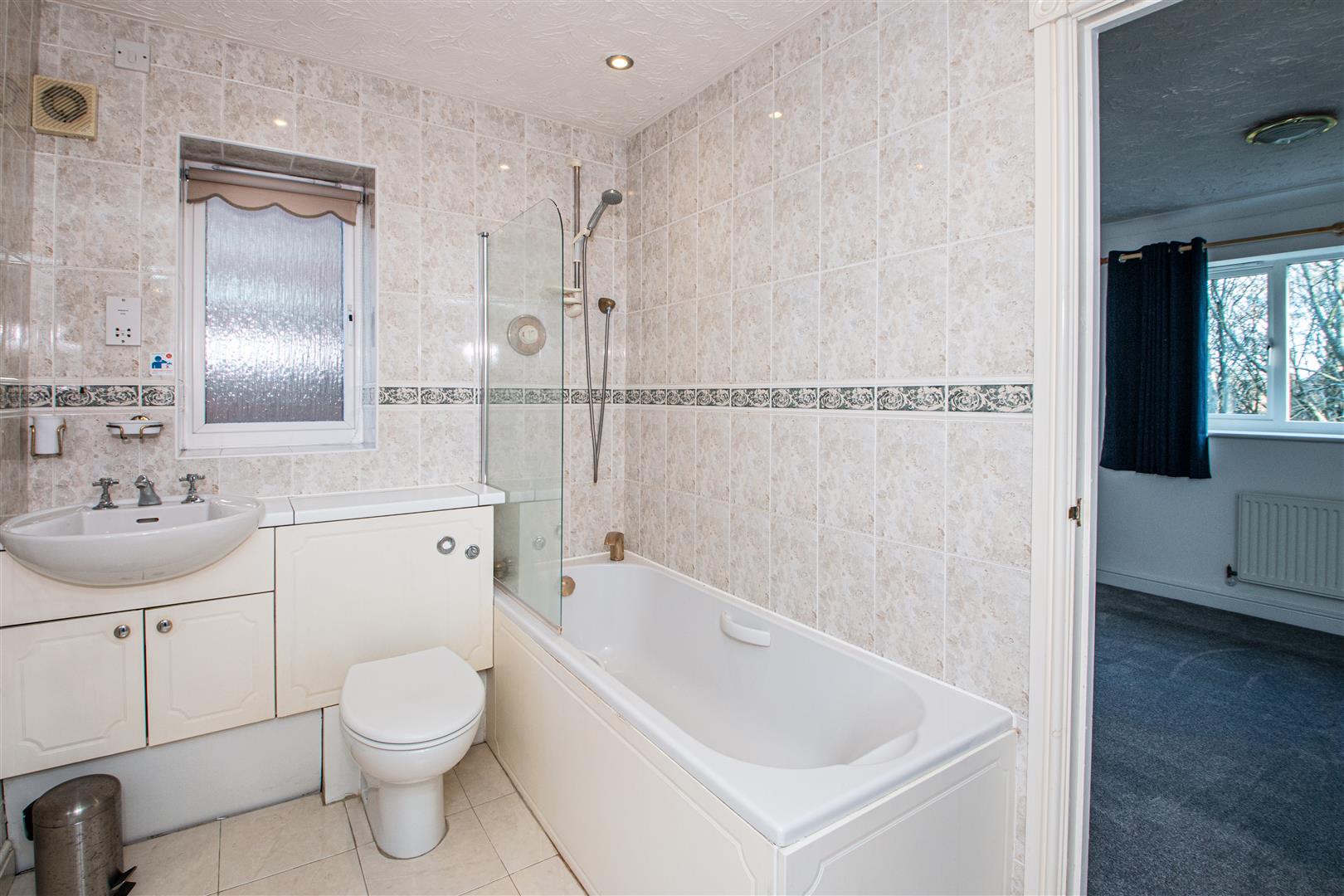 5 bed property in Lawson Place, Milton Keynes